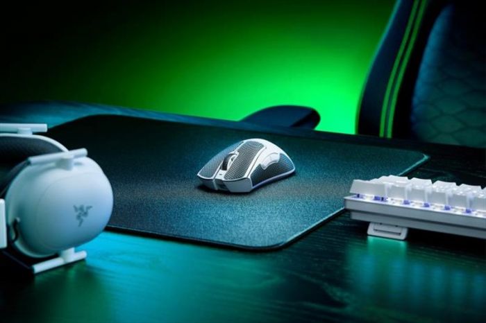 Миша бездротова Razer DeathAdder V3 Pro White (RZ01-04630200-R3G1)