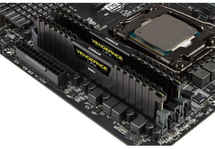 Модуль пам`ятi DDR4 2x16GB/3200 Corsair Vengeance LPX Black (CMK32GX4M2E3200C16)