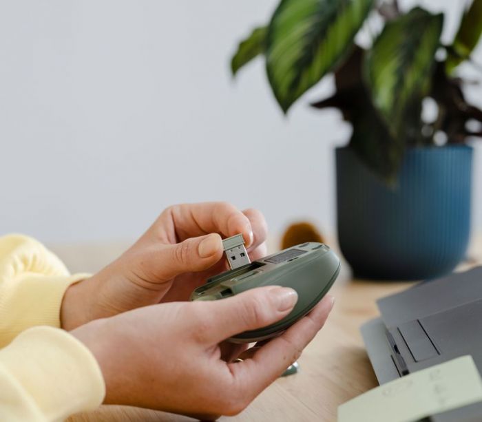 Миша бездротова Trust Yvi+ Silent Eco Green (24552)