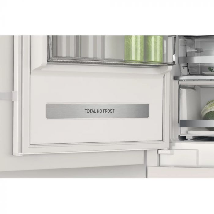 Вбудований холодильник Whirlpool WHC20 T593