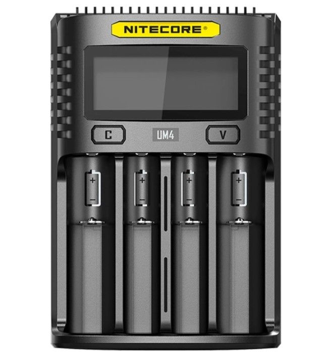 Зарядний пристрій Nitecore UM4