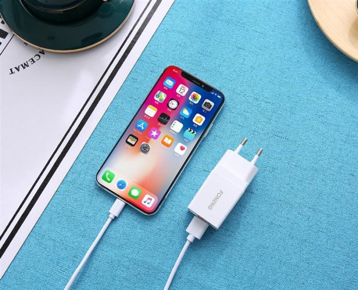 Мережевий зарядний пристрій Foneng K210 Charger (1USBх2.1A) White (K210-CH)