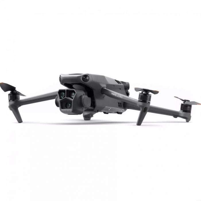 Квадрокоптер DJI Mavic 3 Pro Fly More Combo (DJI RC) (CP.MA.00000660.01)