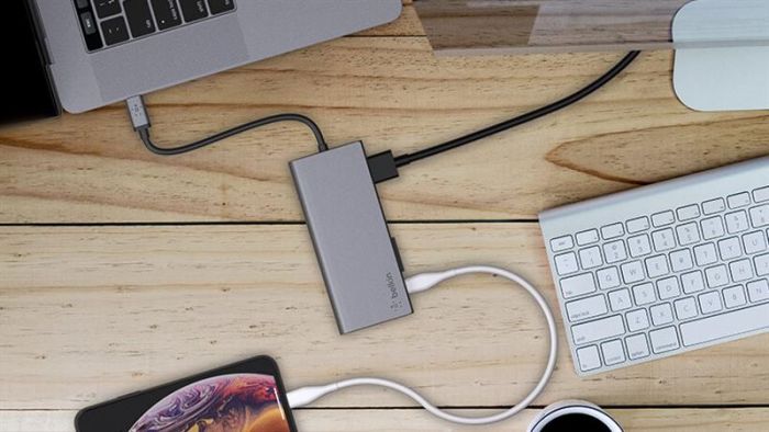 Концентратор USB-C Belkin Travel Space Grey (F4U092BTSGY)