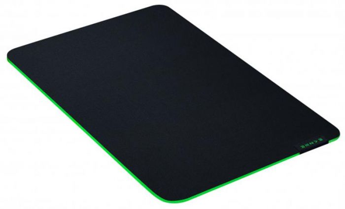 Ігрова поверхня Razer Gigantus V2 M Speed/Control (RZ02-03330200-R3M1)