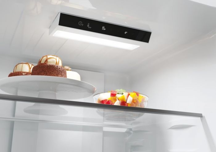 Холодильник Candy CNCQ2T518EW