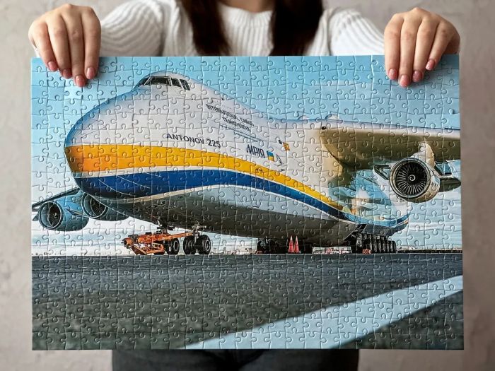 Пазл UkrainianPuzzles АН-225 Мрія - найбільший у світі літак
