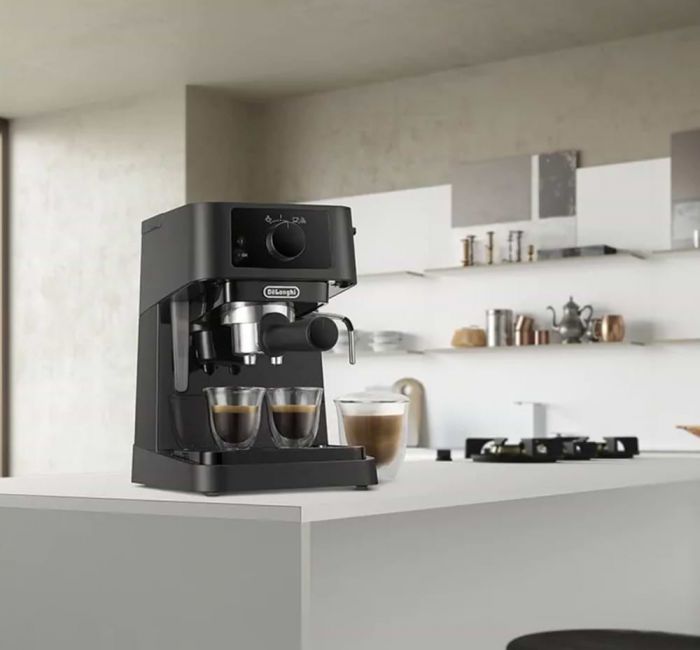 Кавоварка рожкова Delonghi EC 235 BK