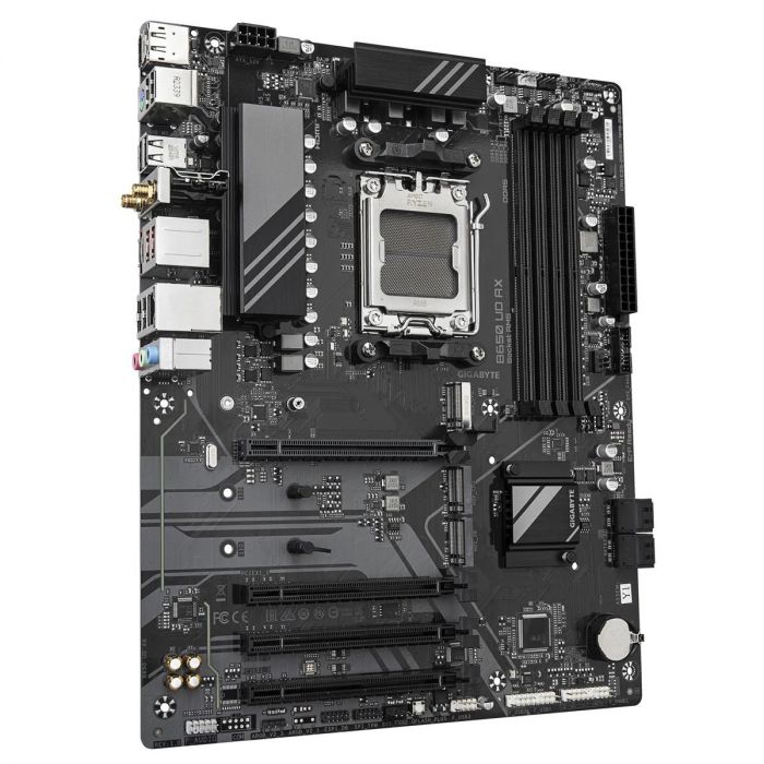Материнська плата Gigabyte B650 UD AX Socket AM5