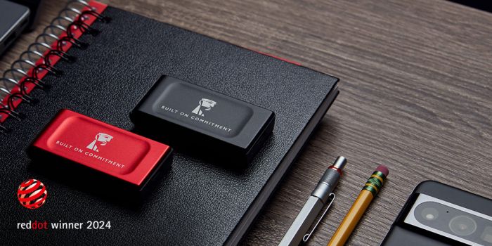 Накопичувач зовнішній SSD Portable USB 2.0ТB Kingston SXS1000 BoC Black (SXS1000/2000GA)