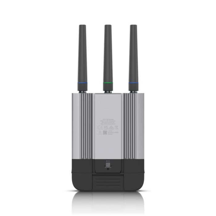 Бездротовий маршрутизатор Ubiquiti Mobile Router Industrial (UMR-industrial)
